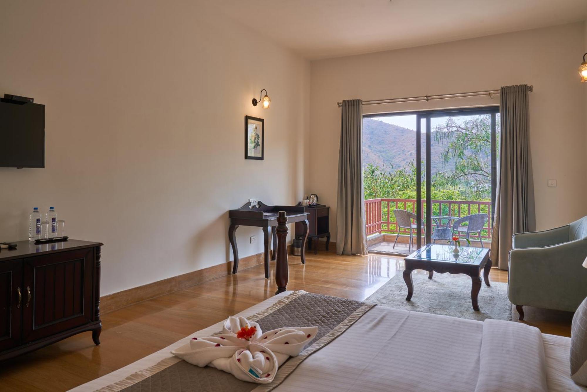 The Hunting Lodge Resort Udaipur - Villas & Pool Dabok Dış mekan fotoğraf