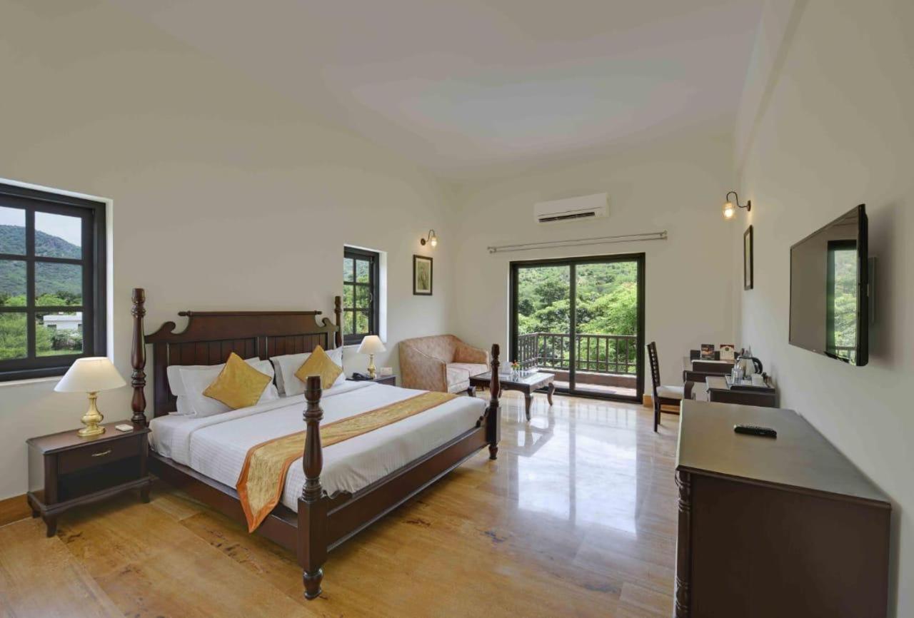The Hunting Lodge Resort Udaipur - Villas & Pool Dabok Dış mekan fotoğraf